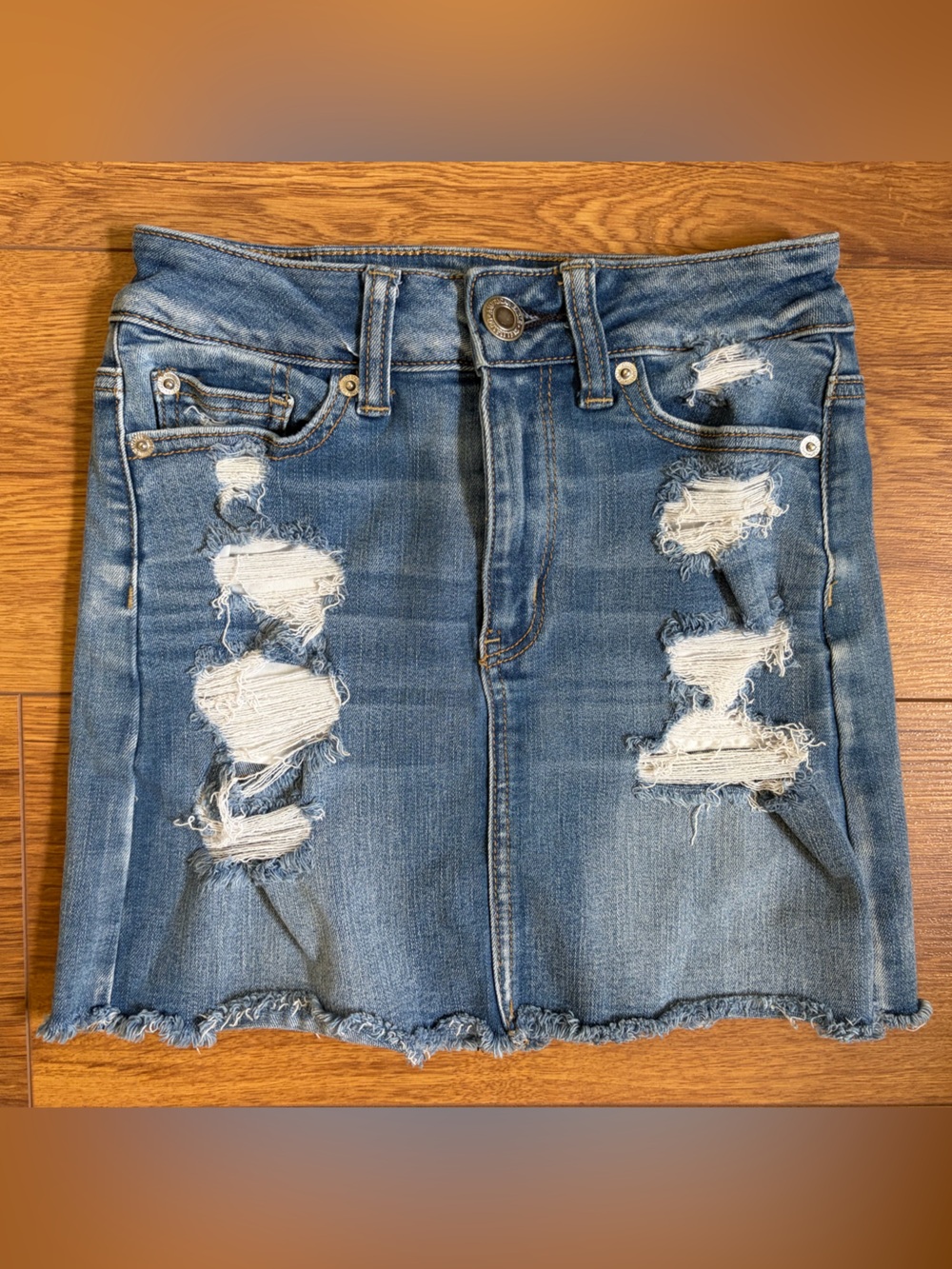 High- Waisted American Eagle Outfitters Distressed Blue Denim Mini Skirt 00